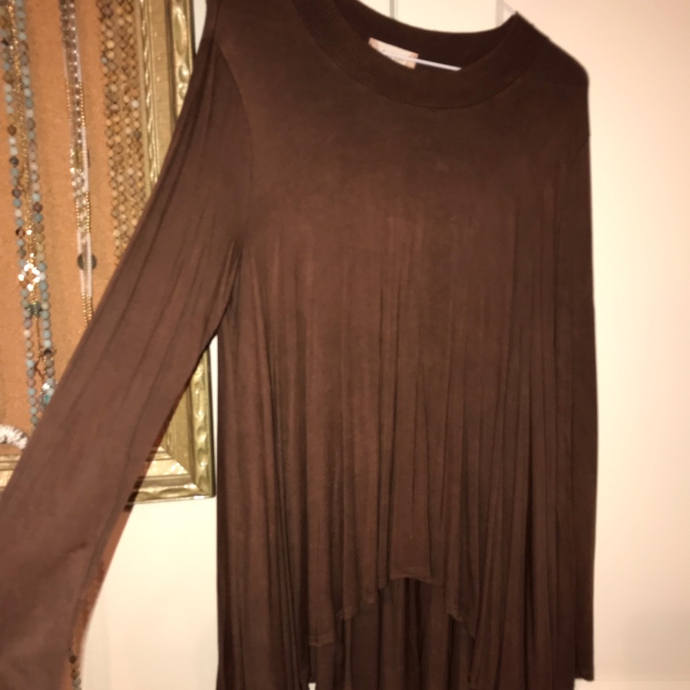 Brown flowy long sleeve tee